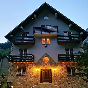 *** Hotel Drinos Albania